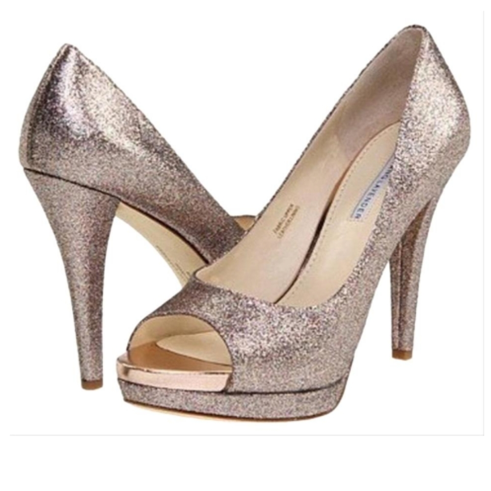 Vera Wang Lavender Label Glitter Pumps